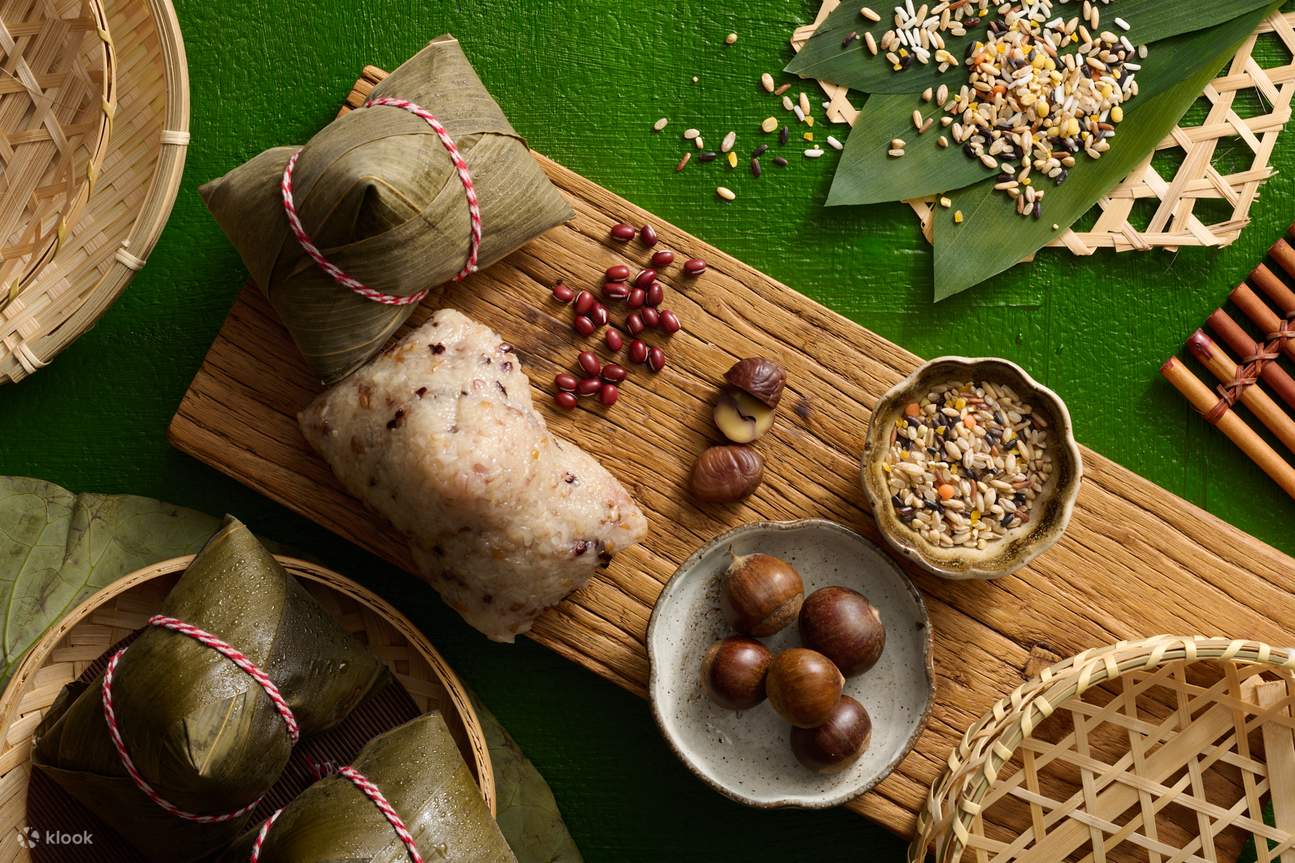 Tze Yuet Heen at Crowne Plaza Hong Kong Kowloon East | Rice Dumpling with Parma Ham and Abalone, Rice Dumpling with Tokachi Red Bean, Chestnut and Cereal Grain | 20/5-10/6  Pick up at Tseung Kwan O